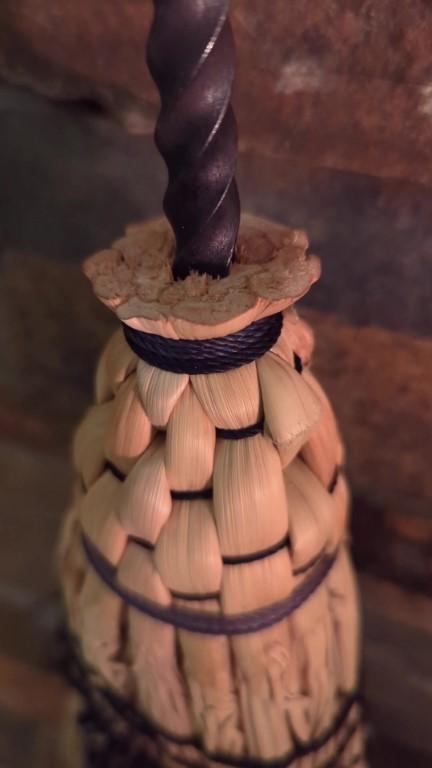 Detail of broomcorn plaiting